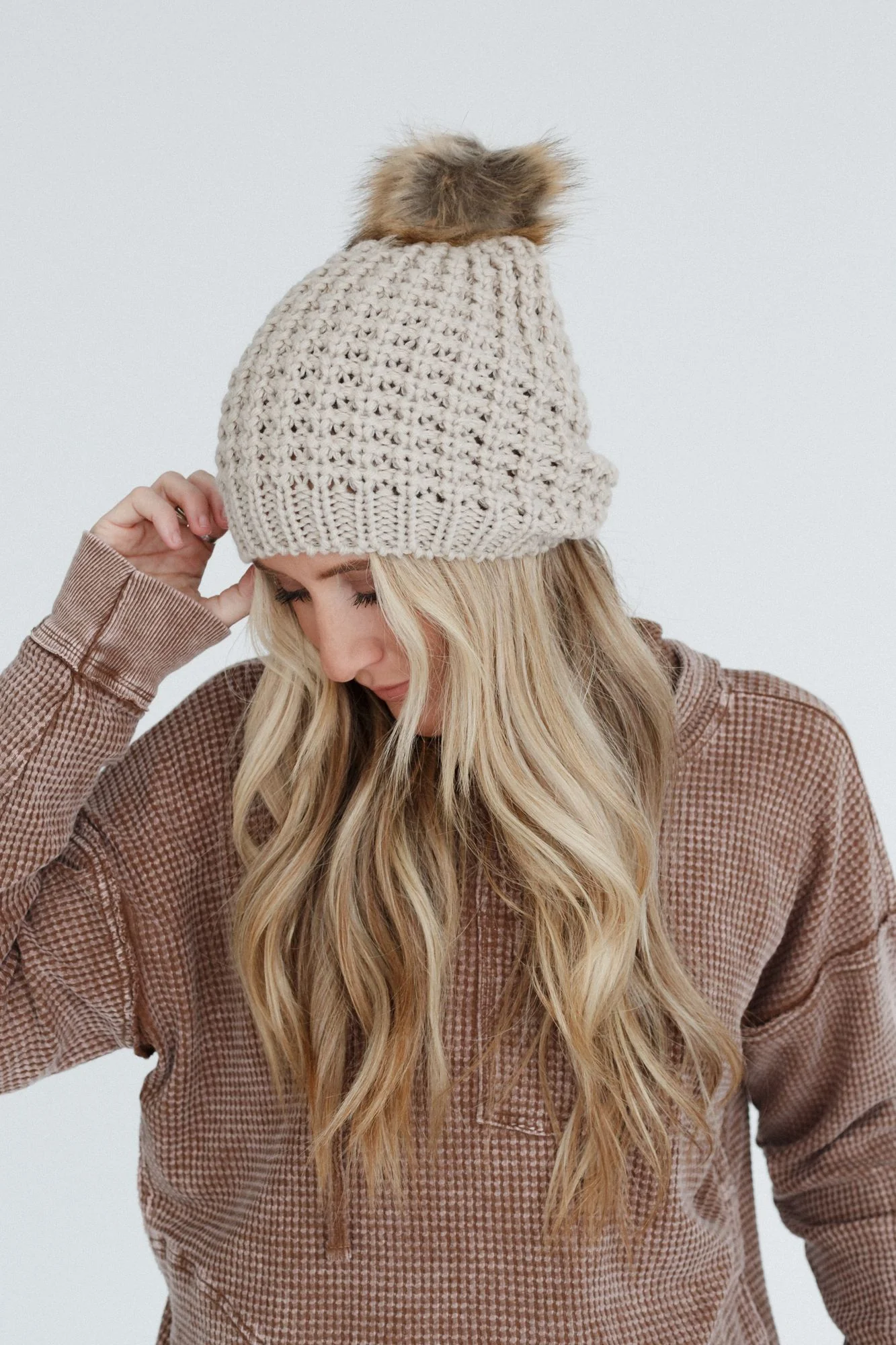 Aspen Waffle Knit Faux Fur Beanie - Mocha - Image 9
