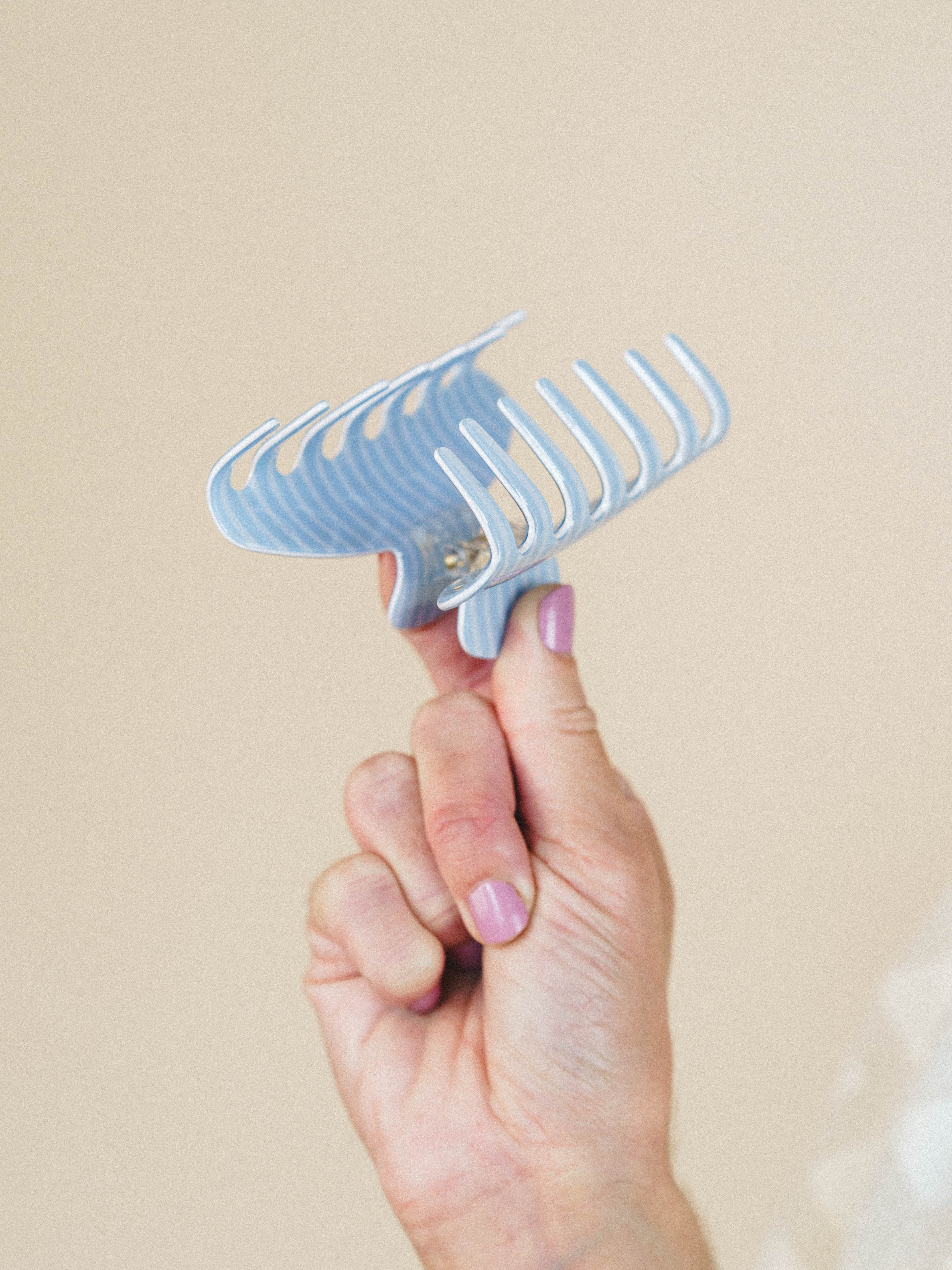 Avery Clip - Stripe Blue - Image 2