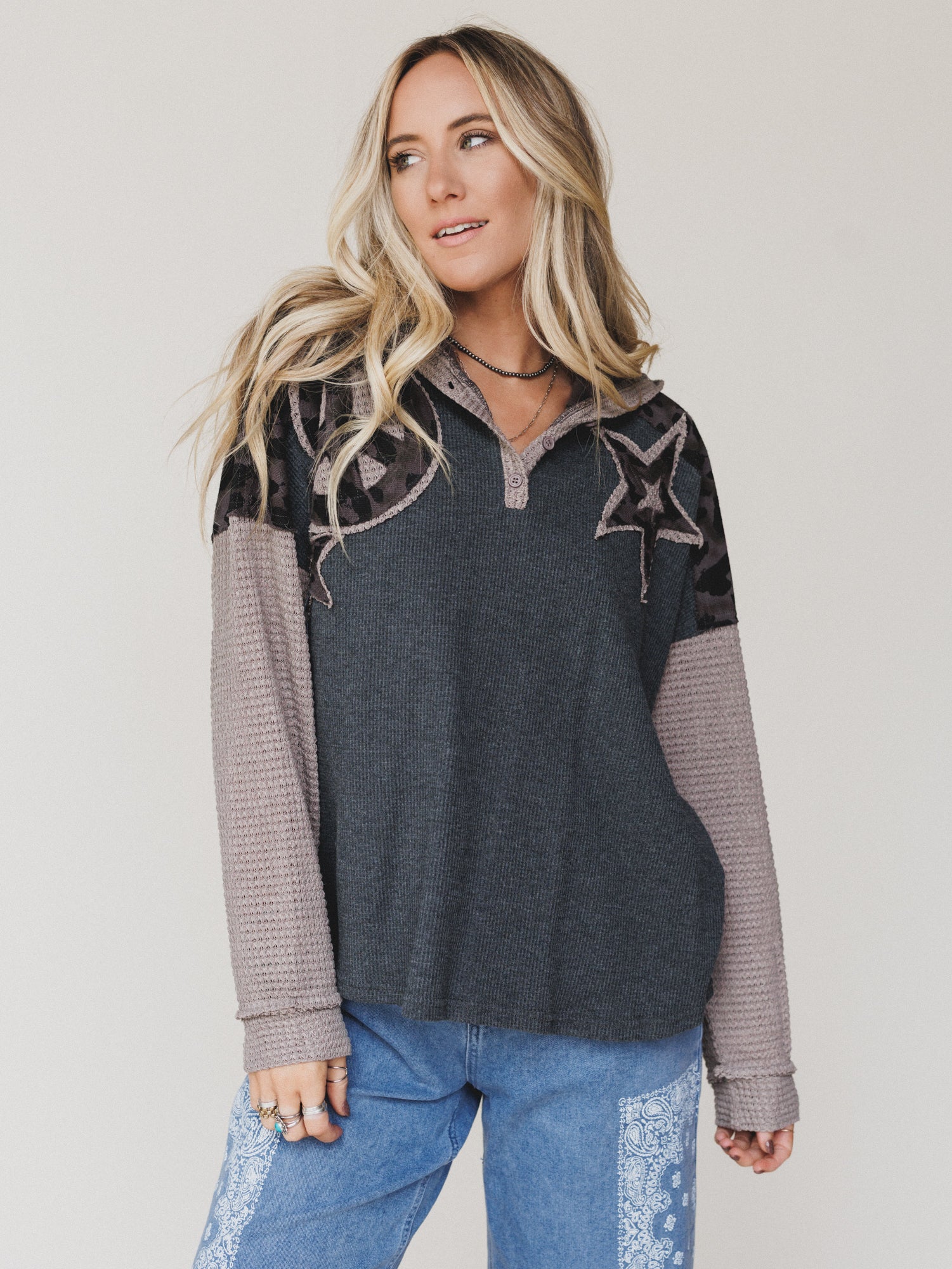 Camo Stars Hoodie - Charcoal Leopard - Image 3