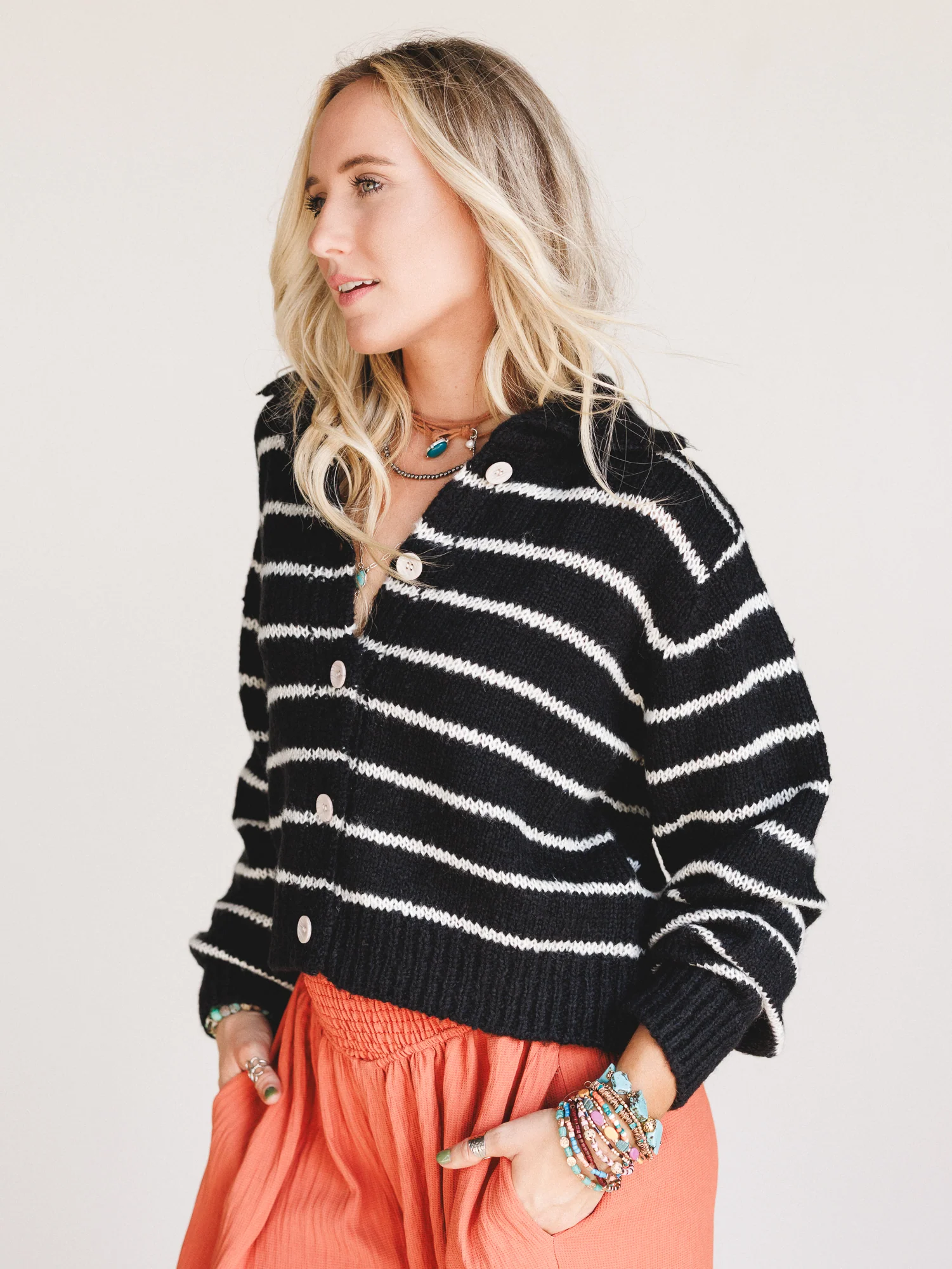 Juniper Muse Sweater - Black - Image 4