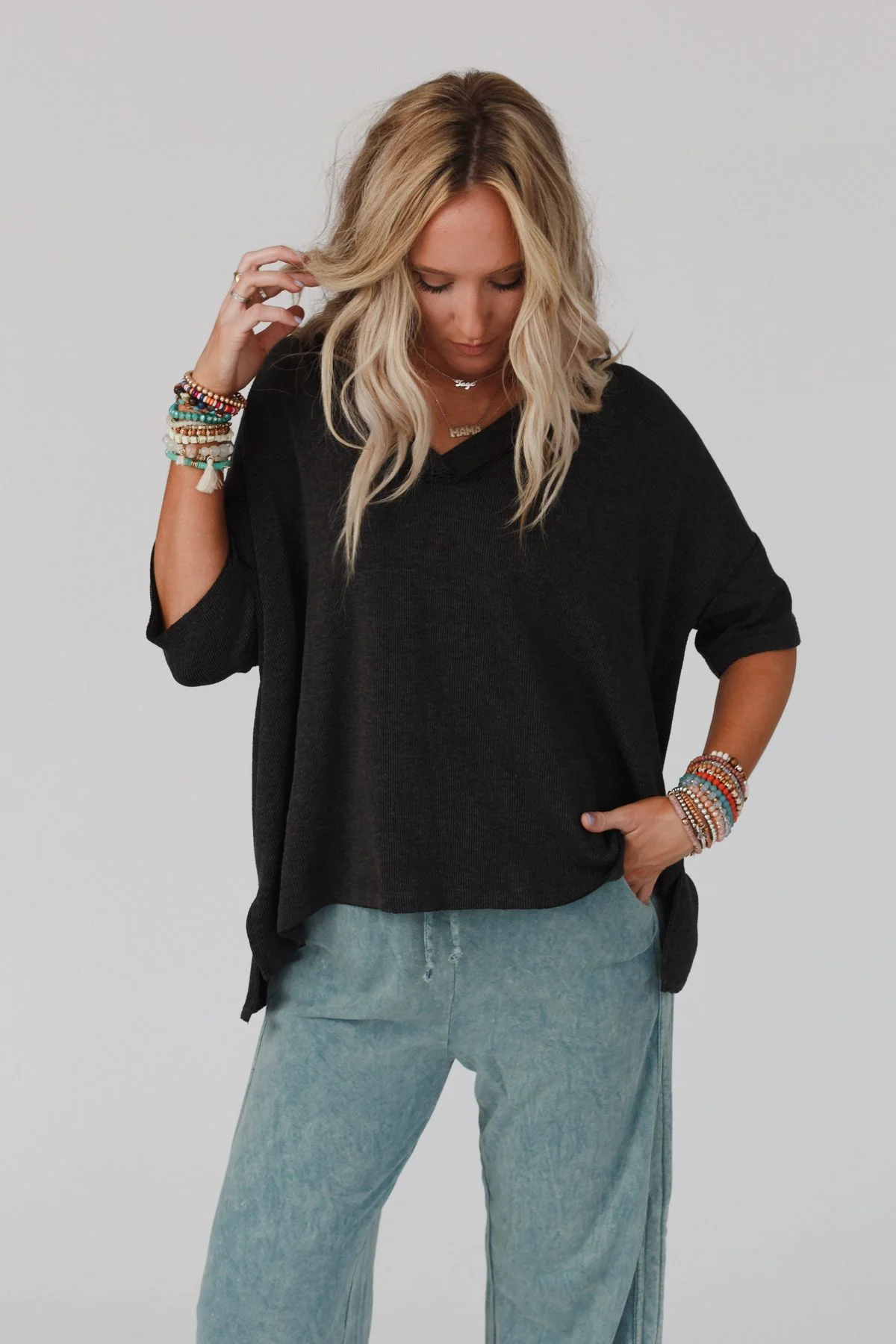 The Nest On The Go V Neck Ribbed Essential Tee - Charcoal - Image 5