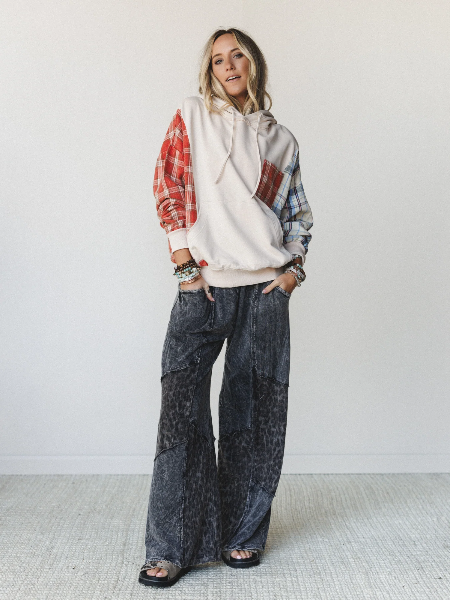 Printed Spirit Wide Leg Pants - Ash Black - Image 4