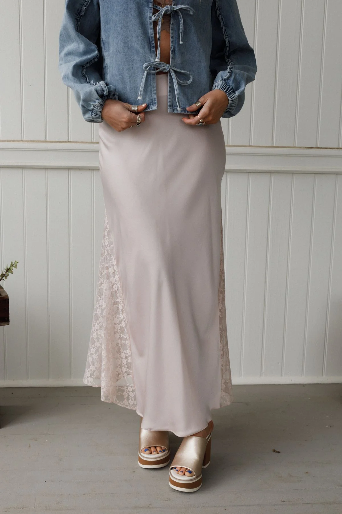 Satin Starlight Lace Skirt - Pearl - Image 3