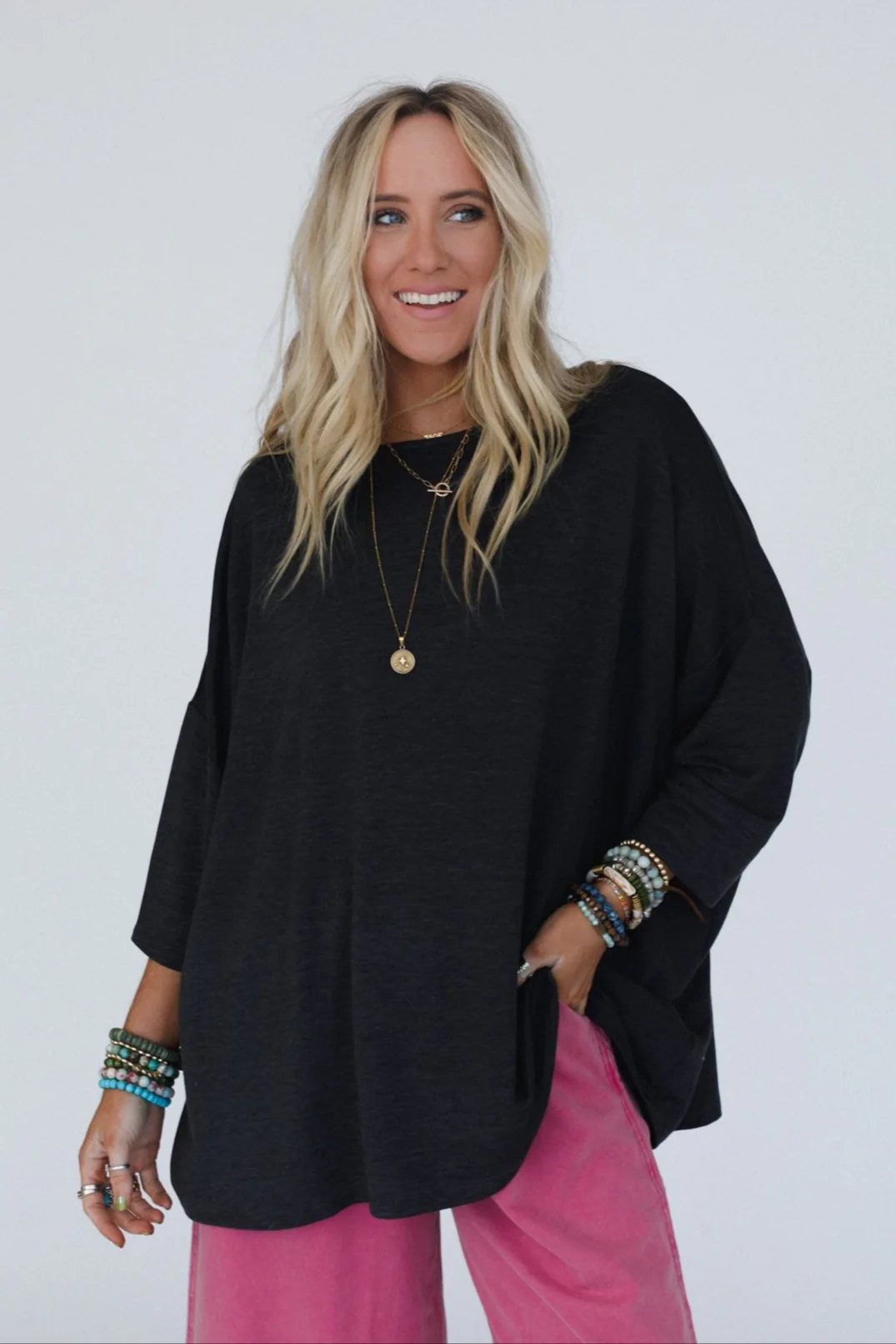 The Nest Sunday Stroll Oversized Tee - Black - Image 3