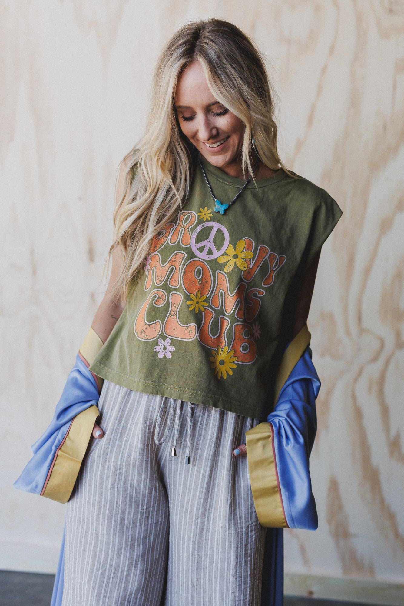 The Nest Groovy Moms Club Graphic Top - Faded Army - Image 6