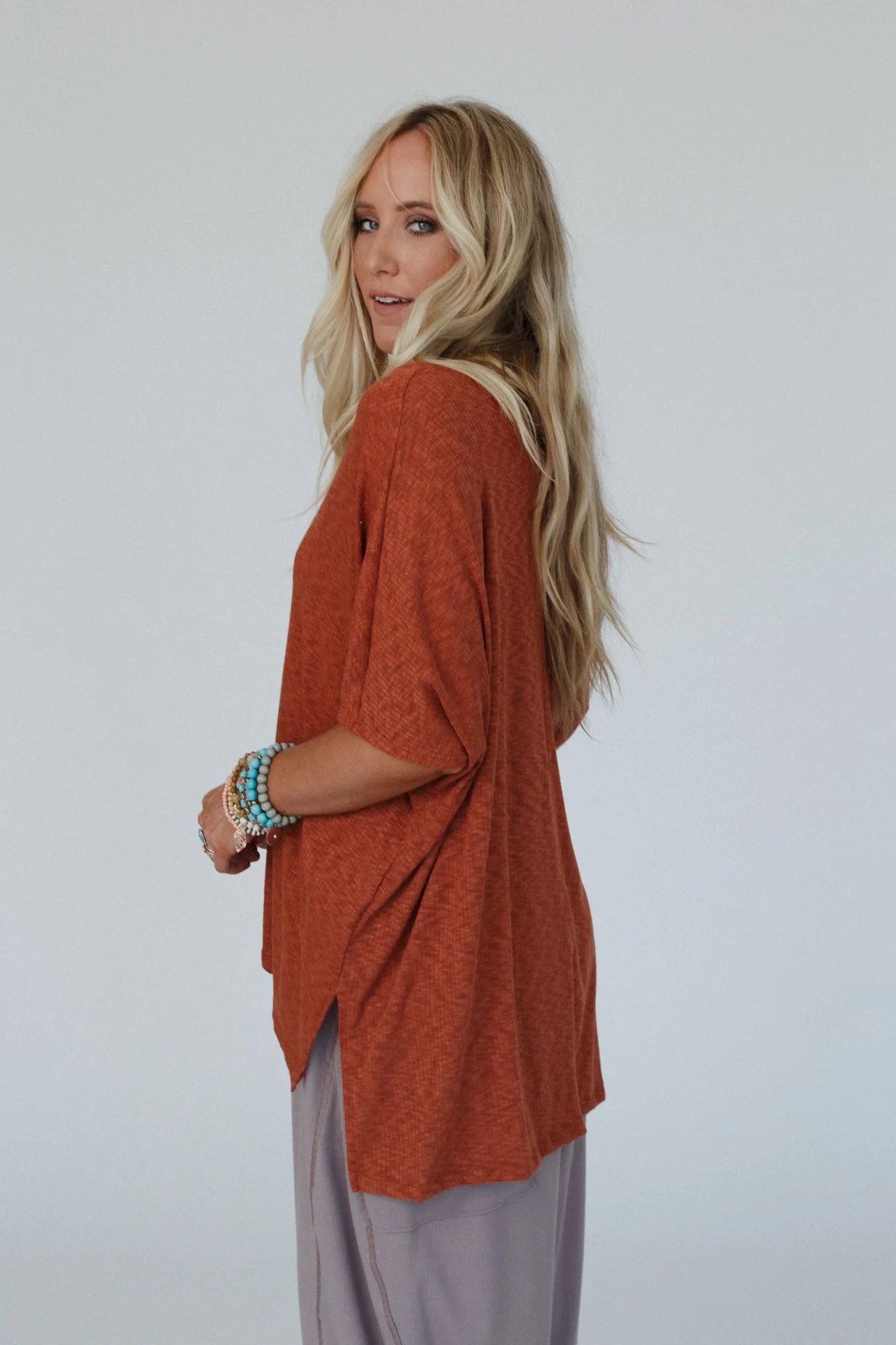 The Nest Warm Nights V Neck Top - Cayenne - Image 2